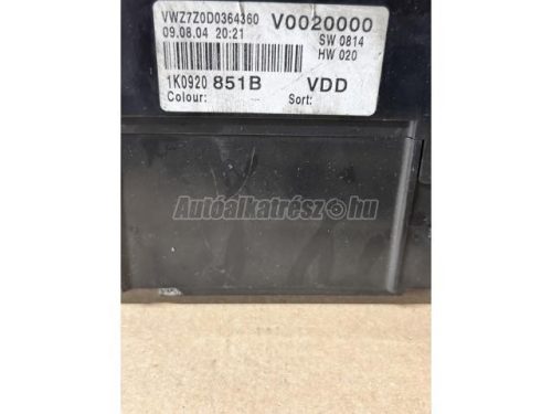 VOLKSWAGEN GOLF V - 2005 - 1K0920851B - km óra