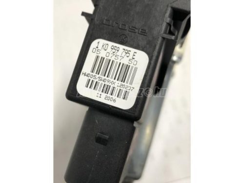 VOLKSWAGEN TOURAN - 2006 - 1K0959703J ,1K0959795E - ablakemelő motor