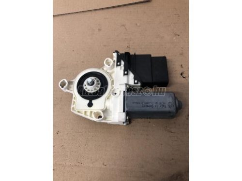 VOLKSWAGEN GOLF V - 2005 - 1K0959704C, 993425100 - ablakemelő motor