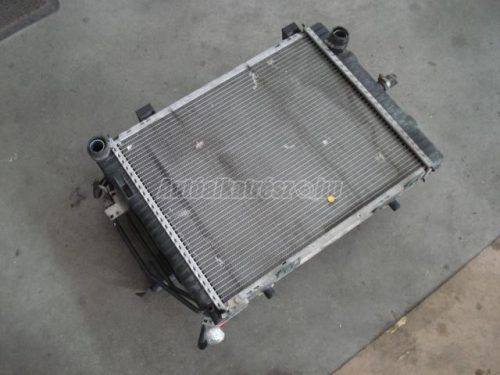 MERCEDES-BENZ C-OSZTÁLY - 2025005103 - hűtő, motorhűtés