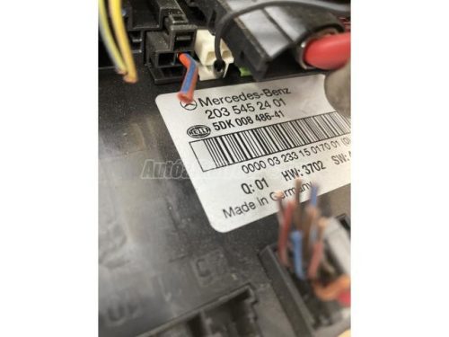 MERCEDES-BENZ C-OSZTÁLY - 2004 - 2035452401 - biztosíték panel