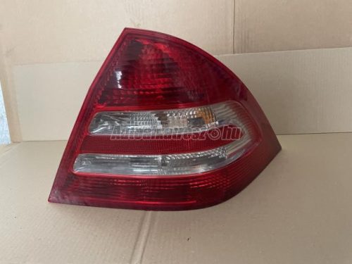 MERCEDES-BENZ C-OSZTÁLY - 2003 - 2038200264 - hátsólámpa