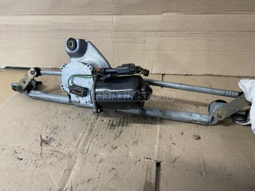 ablaktörlő szerkezet