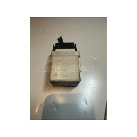 BMW 3-AS SOROZAT - 2003 - 2247664 - izzítórelé