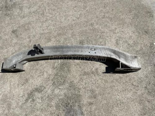 lökhárító merevítő