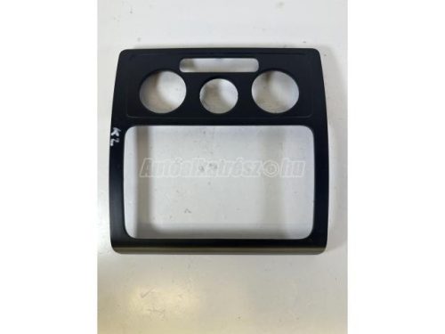 VOLKSWAGEN CADDY - 2006 - 2K0858061A - rádió keret