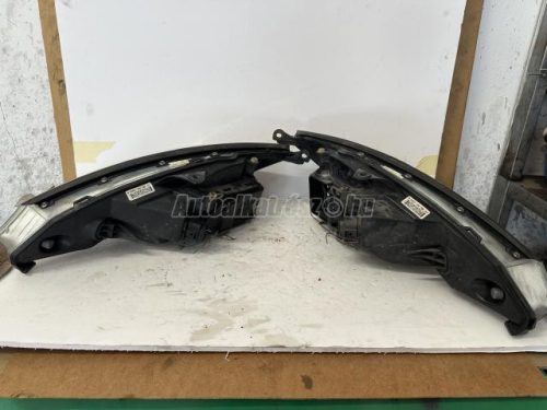 FORD FOCUS - 2006 - 2M5113W030, 2M5113W029 - fényszóró