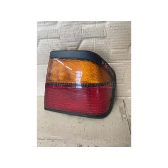 Bontott Nissan Primera P10 jobb hátsó lámpa 1990-1996