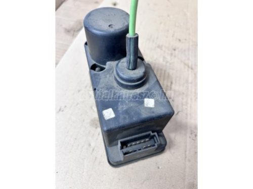VOLKSWAGEN PASSAT IV - 1990 - 357862257 - központi zár motor