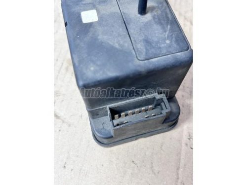 VOLKSWAGEN PASSAT IV - 1993 -  357962257 - központi zár motor