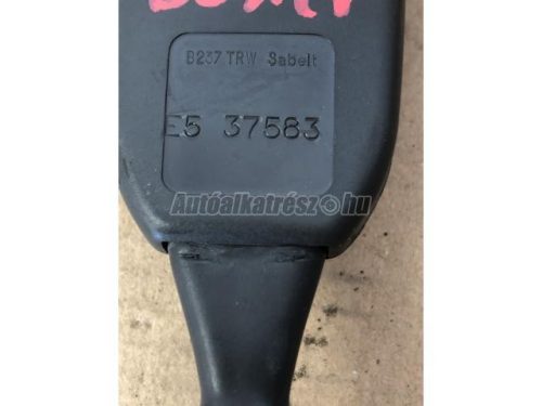 biztonsági öv csat