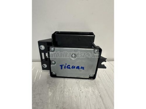 VOLKSWAGEN TIGUAN - 2012 - 3AA907801B - vezérlőegység