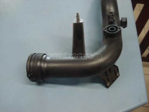 VOLKSWAGEN PASSAT V - 2001 - 3B0145762B ,  8E0145762 - turbócső