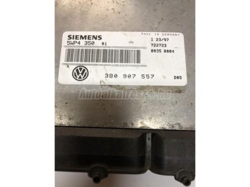 VOLKSWAGEN PASSAT V - 1999 - 3B0907557 - motor vezérlőegység