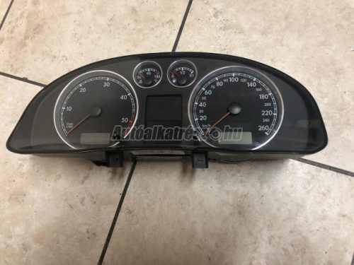 VOLKSWAGEN PASSAT V - 2002 -  3B0920829A - km óra