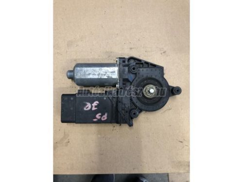 VOLKSWAGEN PASSAT V - 1999 - 3B4837752J - ablakemelő motor