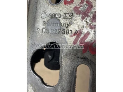VOLKSWAGEN BORA - 2001 - 3B5827301A , 3B5827302A - csomagtér zár zsanér