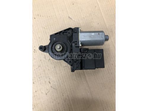 VOLKSWAGEN PASSAT V - 1999 - 3B9839751CA, 9776101439203 - ablakemelő motor