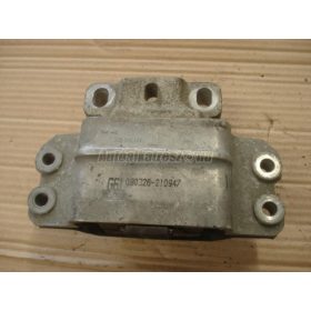   VOLKSWAGEN PASSAT - 2006 - 3C0199555P - felfüggesztés, motor