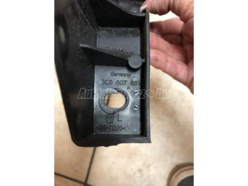 VOLKSWAGEN PASSAT VI - 2008 - 3C0807889, 3C807890 - lökhárító tartó csuszka