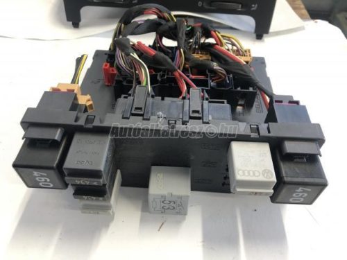 VOLKSWAGEN PASSAT VI - 2008 - 3C0937049AL - komfort elektronika