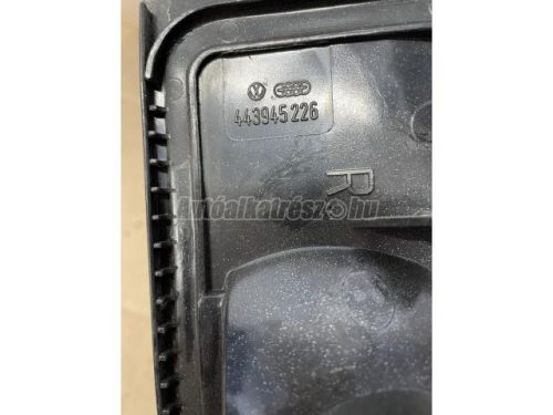 AUDI 100 - 1987 - 443945226 - hátsólámpa