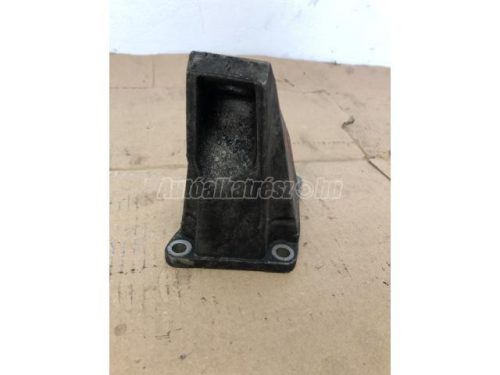 AUDI A4 - 1996 - 4A0399113F - váltó tartóbak