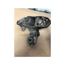 AUDI A6 - 1999 - 4B0199351D  - motortartó bak
