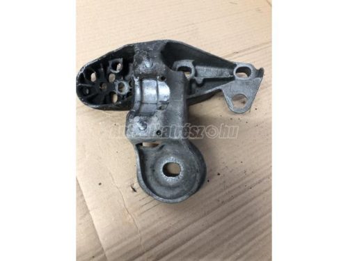 AUDI A6 - 1999 - 4B0199351D  - motortartó bak