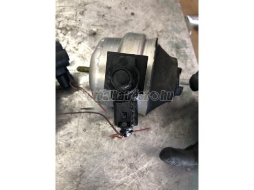 AUDI A6,  A4,  ALLROAD | VOLKSWAGEN PASSAT - 1999 - 4B0199379E - felfüggesztés, motor