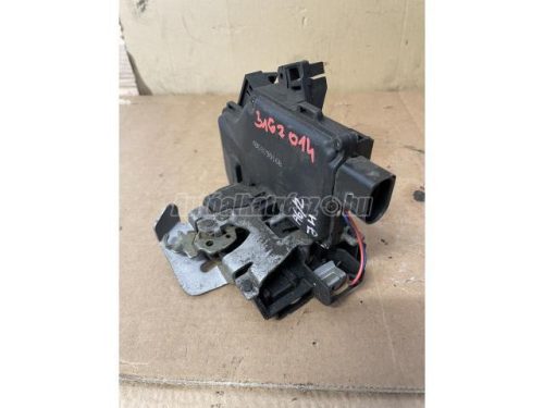 AUDI A6 - 1999 - 4B0839016B - ajtózár szerkezet