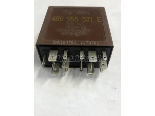 AUDI A6 - 2000 - 4B0955531E - ablaktörlő relé