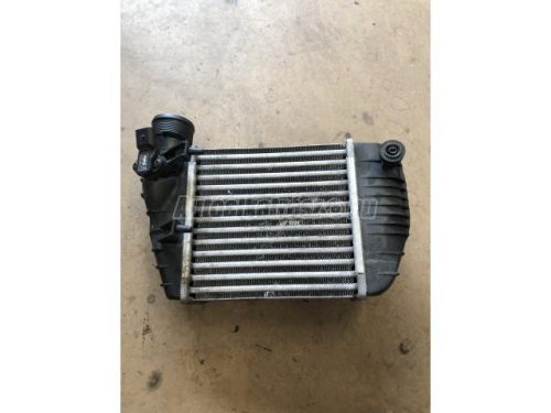 AUDI A6 - 2006 - 4F0145805T - intercooler hűtő
