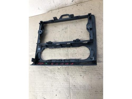 FORD FOCUS - 2003 - 4M5118522 - rádió keret