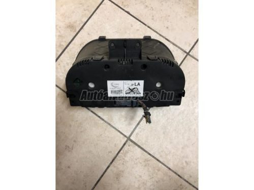 FORD FIESTA - 2004 - 4S6F10849LA - km óra