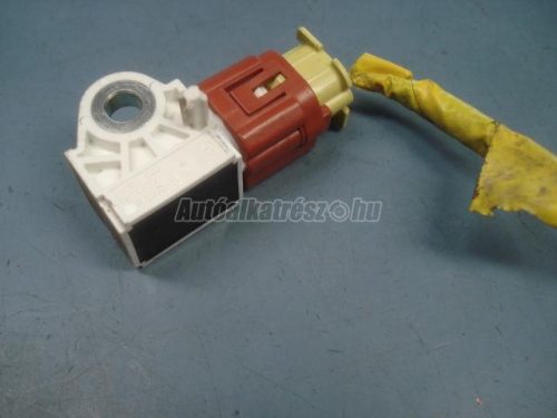 ütközés érzékelő