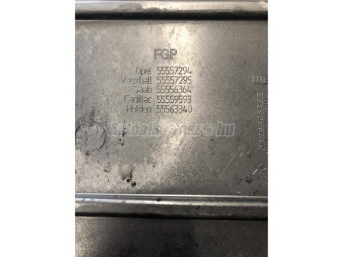 OPEL VECTRA C - 2006 - 55557294 - felső motor burkolat