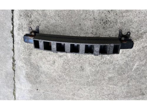 lökhárító merevítő