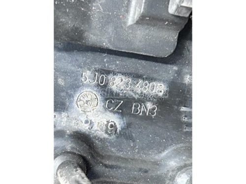 SKODA FABIA - 2011 - 5J0823480B  - motorháztető nyitó