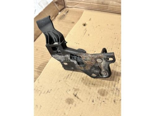 motorháztető nyitó