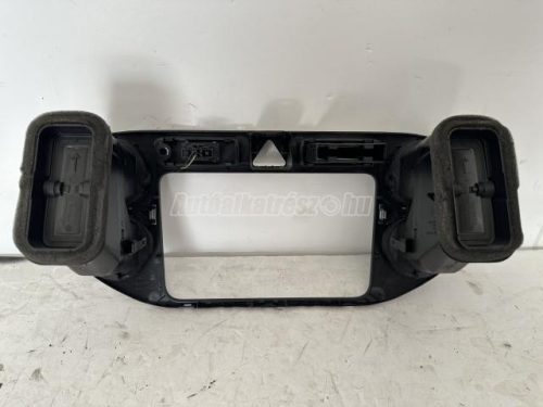 VOLKSWAGEN TIGUAN - 2008 - 5M0858071K - középkonzol