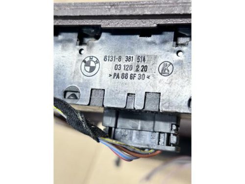 ablakemelő kapcsoló