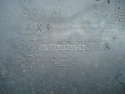 VOLKSWAGEN POLO - 2003 - 6Q0809958A - burkolat, kerékjárat