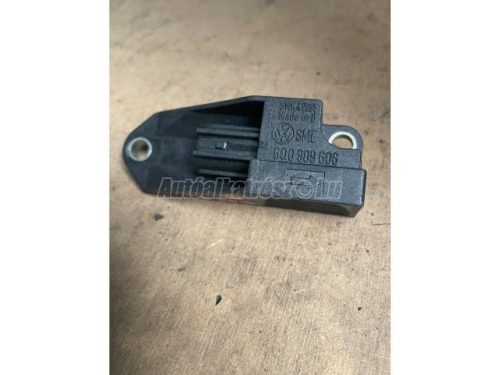 VOLKSWAGEN PASSAT V - 2005 - 6Q0909606 - oldallégzsák érzékelő
