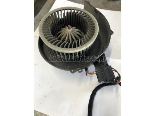 Utastér ventillátor