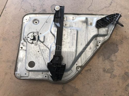 ablakemelő szerkezet