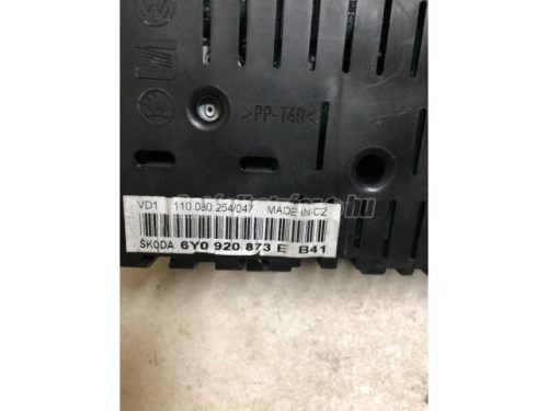 SKODA FABIA - 2006 - 6Y0920873E - km óra