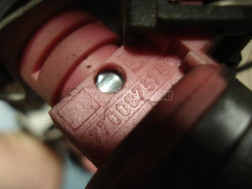 RENAULT CLIO - 2001 - 7700875760 - befecskendező