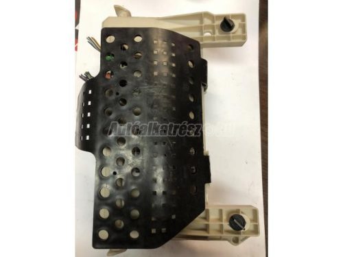 FORD FOCUS - 2010 - 7M5T14A073CB - biztosíték doboz