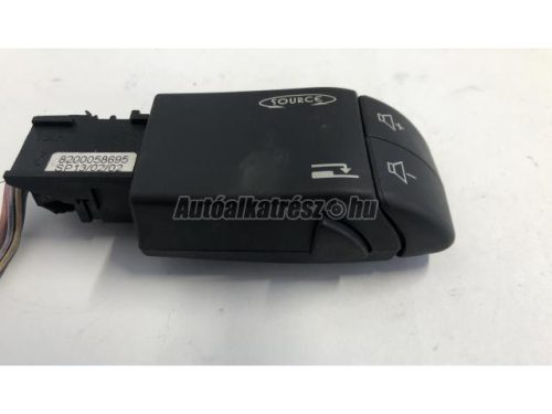 RENAULT CLIO - 2000 - 8200058695 - rádió jobboldali kapcsoló